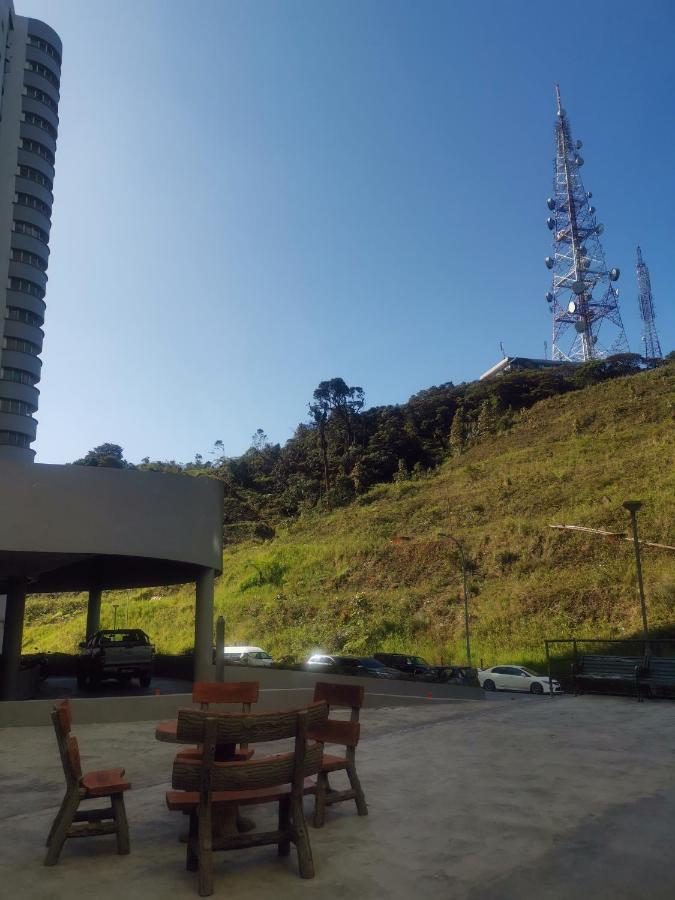 5-6 Pax Family Room Skyview Homestay, Golden Hills Resort Genting Highlands Zewnętrze zdjęcie